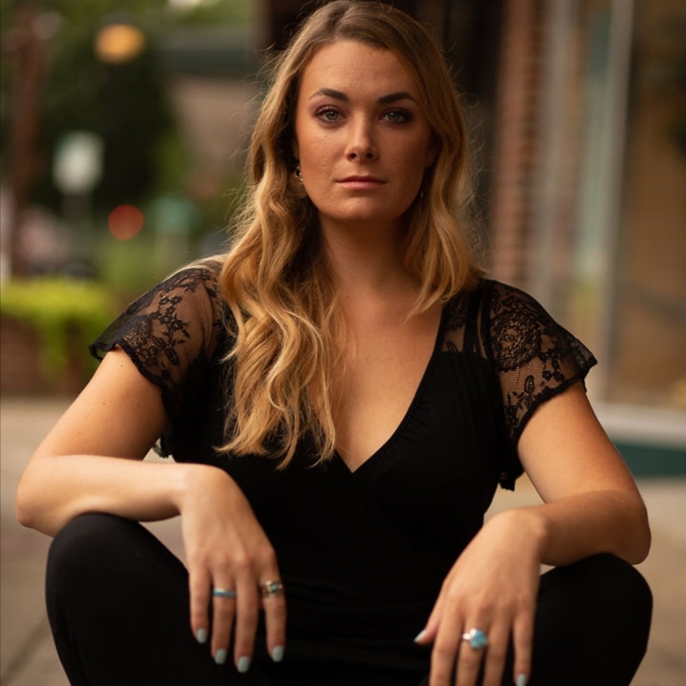 Meet your Posher, Kelsey